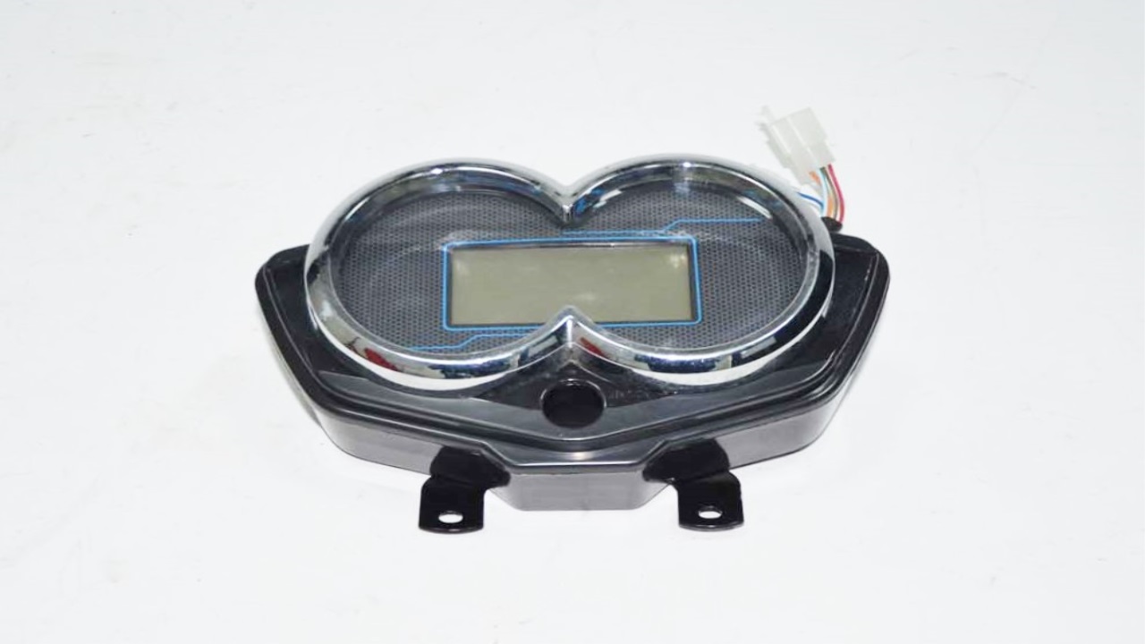 K.M SAATİ (E-PİKAP12000 )